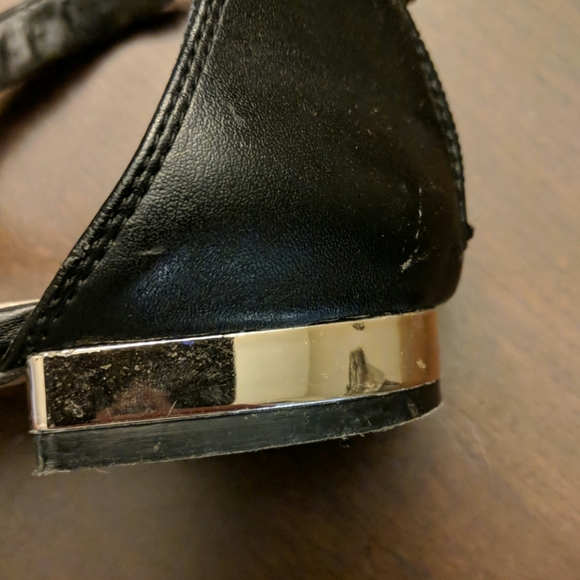 Vince Camuto sandals - Picture 4 of 8